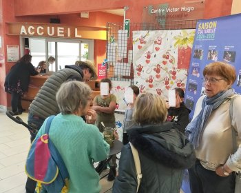 image Distribution, avec le producteur et des minis b&eacute;n&eacute;voles